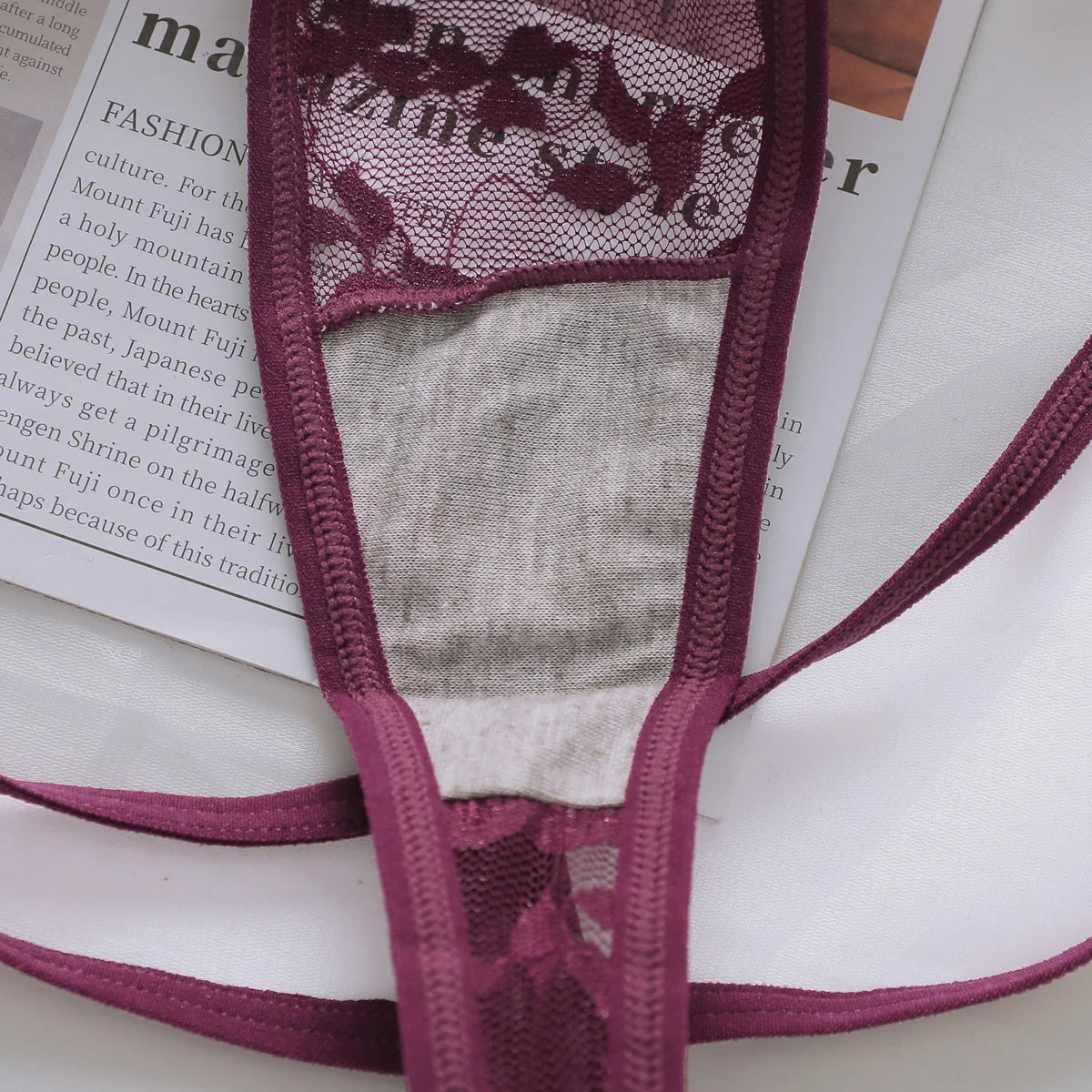 Women's Sexy And Fun Hollow Lace Underwear Easy to Wash And Dry, Traceless Antibacterial Underwear