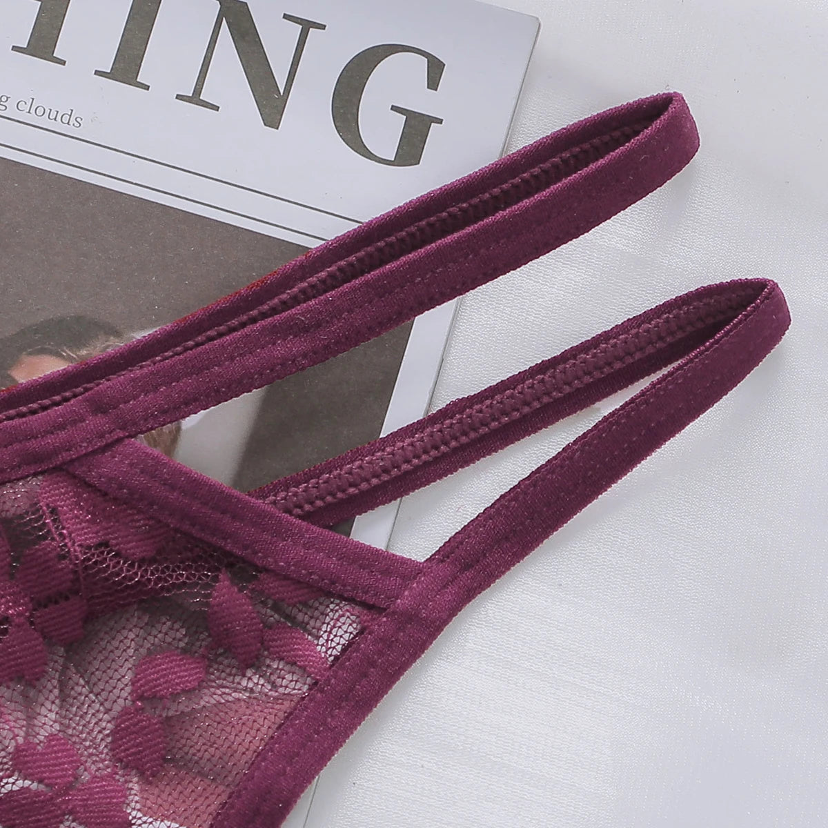 Women's Sexy And Fun Hollow Lace Underwear Easy to Wash And Dry, Traceless Antibacterial Underwear